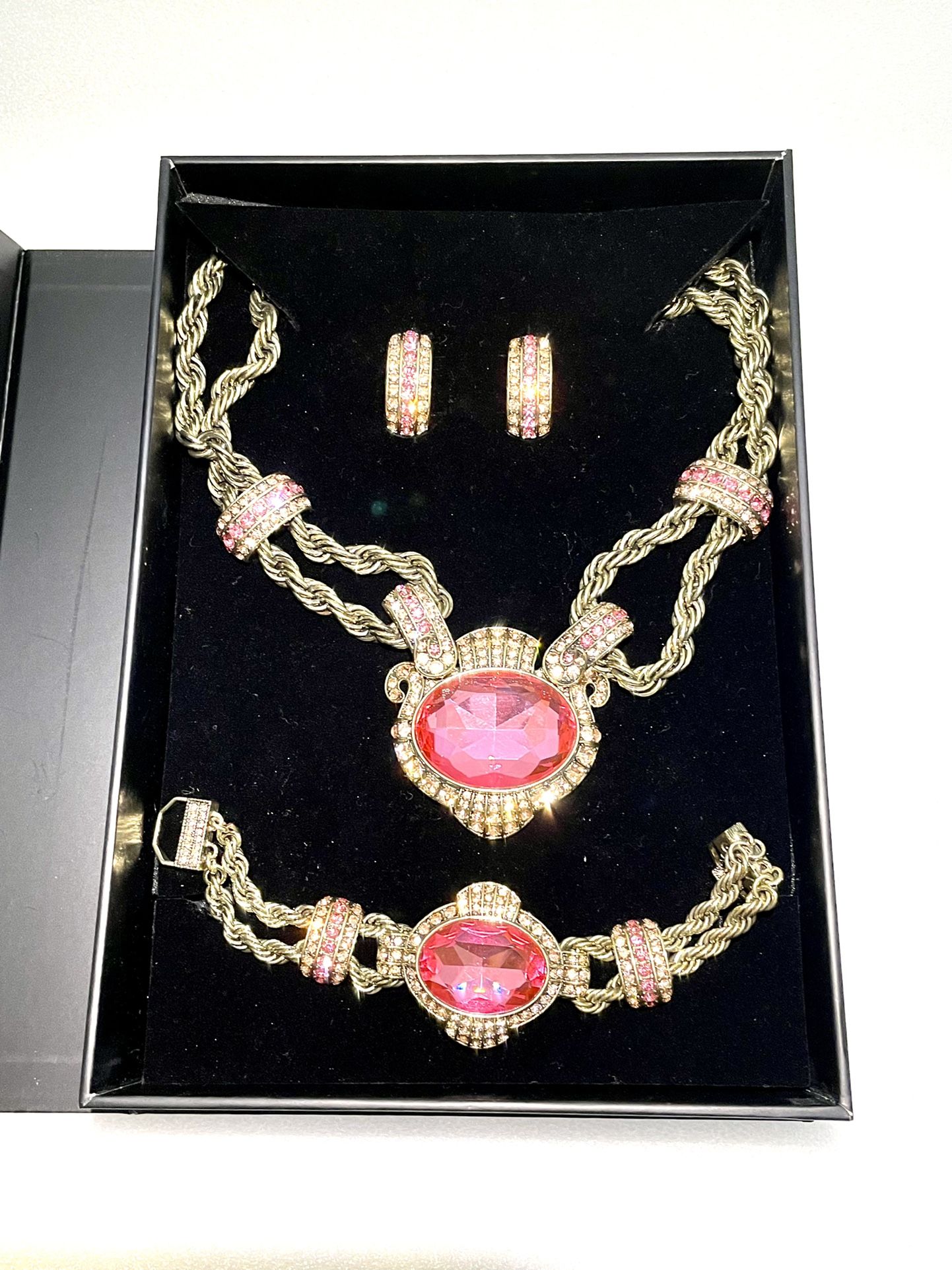 Heidi Daus “Chain of Events” 3pc Jewelry Set.