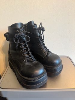 Demonia Shaker-52 Black Platform Boots Women’s Size 8