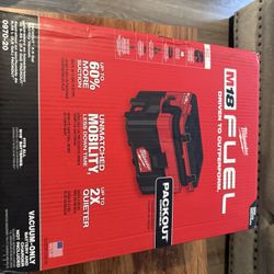 Milwaukee M18 FUEL PACKOUT 2.5 Gal Wet/Dry Vacuum – Tool Only