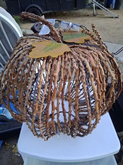 !! Lighted Pumpkin Decoration