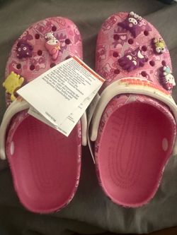 Crocs women’s hello Kitty