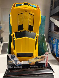 No Bumblebee yellow transformer
