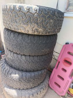 BF Goodrich KO2 285/70/R17