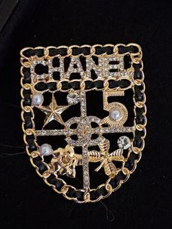 Coco Broach pin