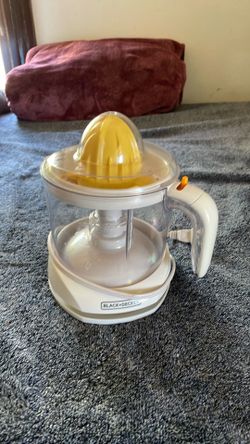 Citrus juicer
