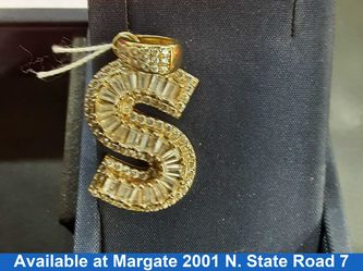 Pendant - Yellow Gold 10k (.417) 5.6 grams