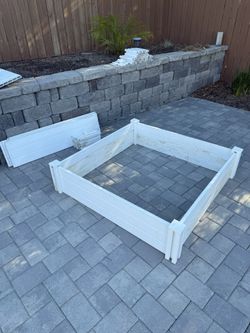 Vinyl Garden Bed