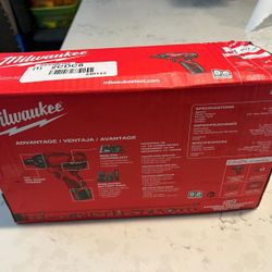 New Milwaukee Screw Driver 12v