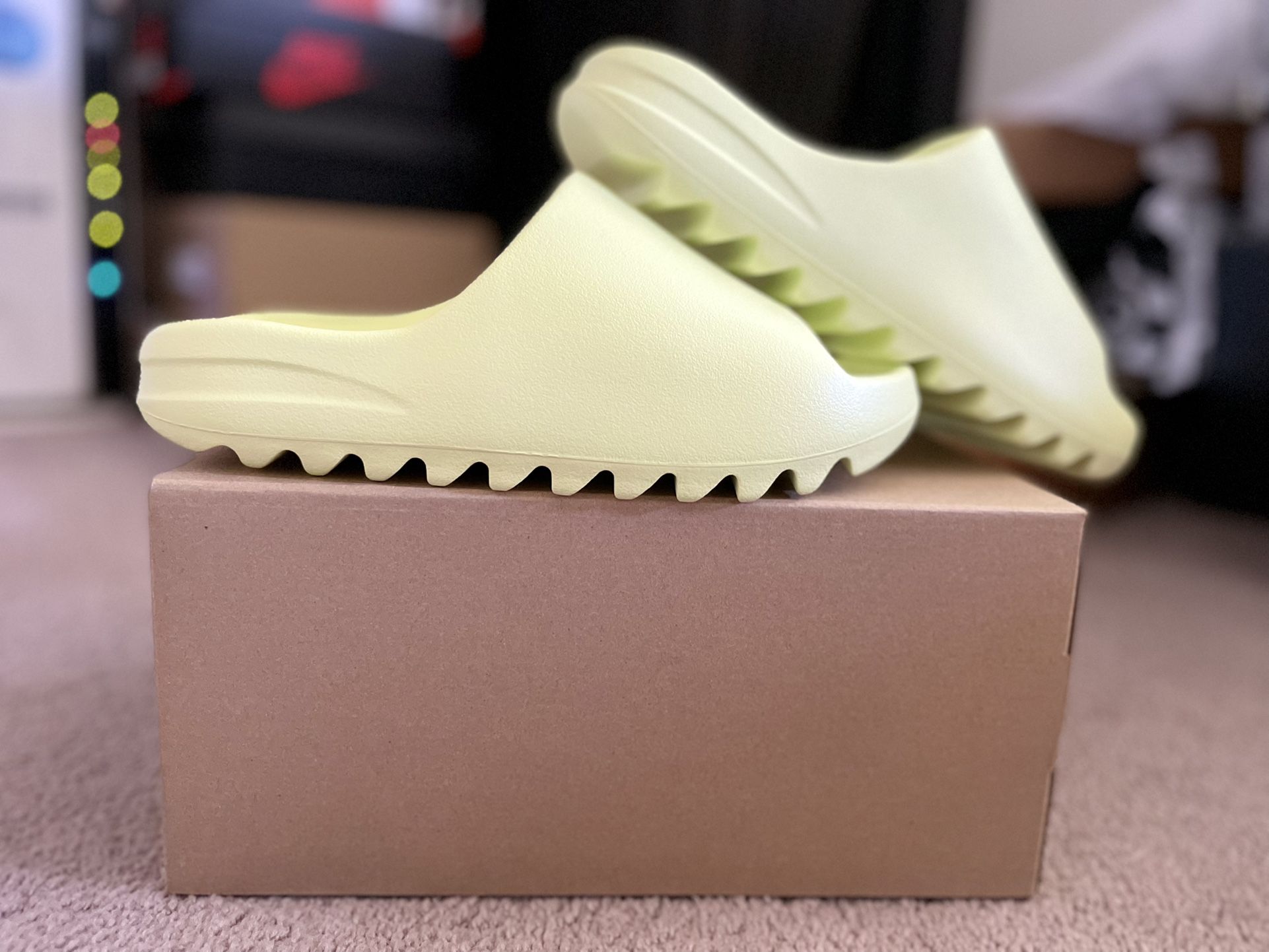 adidas Yeezy Slide Green Glow Size 8