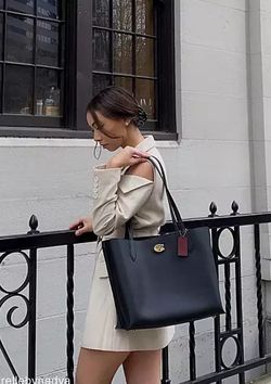 COACH Polished Pebble Leather Willow 38 Tote