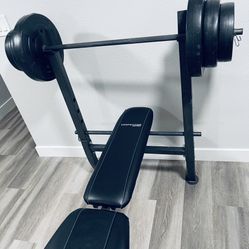 Bench press with weights 