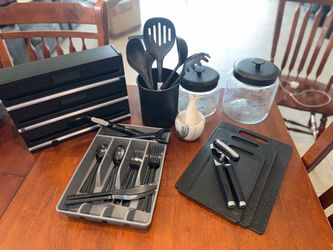Black Kitchen Essentials Bundle Set