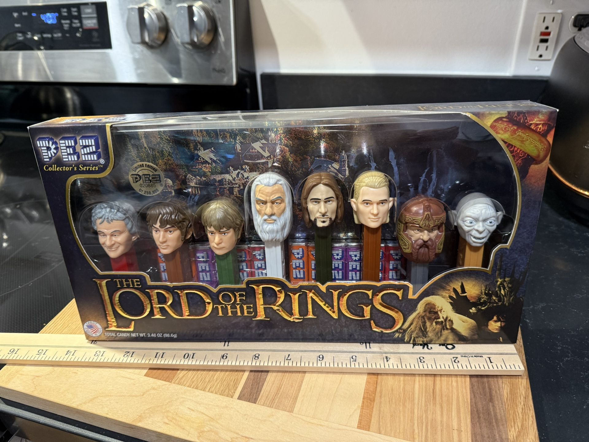 Lord of the Rings 8 Pez Dispensers