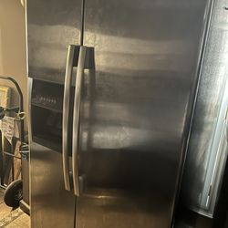 Whirlpool Refrigerator 