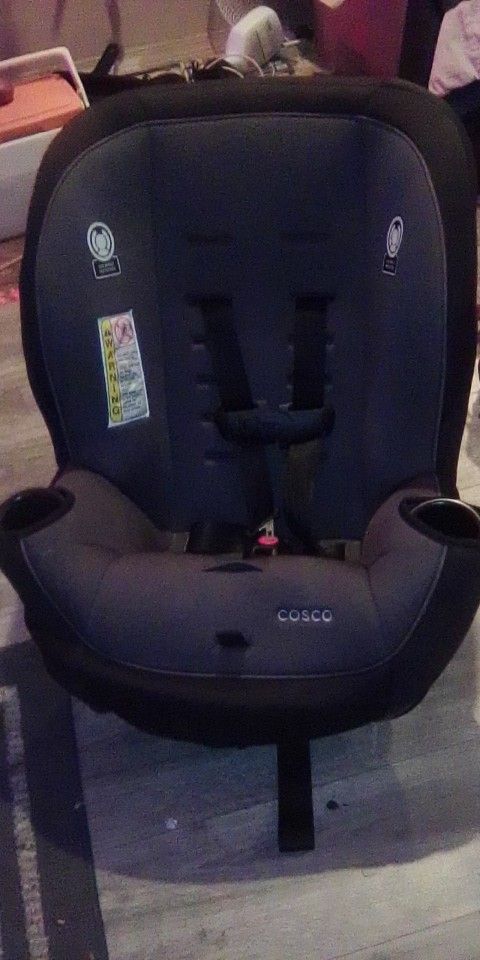 Cosco Adjustable Child Car Seat