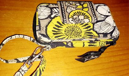 Vera Bradley Citron Wristlet ID Wallet Coin Green White Black Retired Pattern