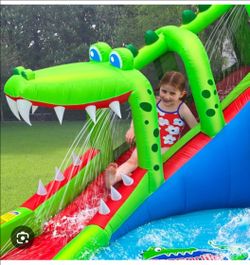 NEW HAPPY HOP CROCODILE CAVE ADVENTURE WATER SLIDE .