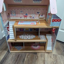 Doll House 