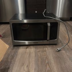 Brand New Microwave 