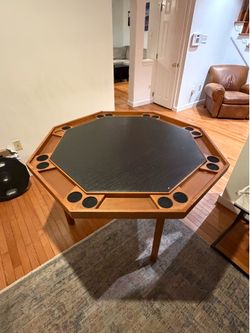 Poker Table