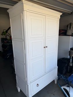 Armoire