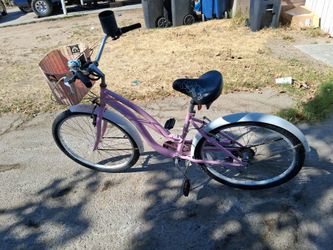 PINK SCHWINN LULU 26IN WOMEN'S CRUIZER BIKE