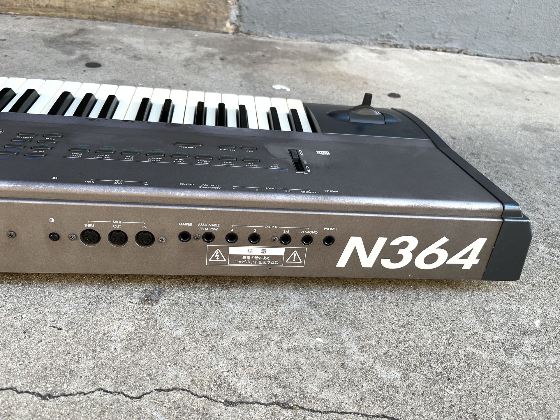 Korg N364 Keyboard Piano Syntheizer