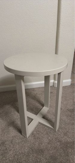 Night stand / end table