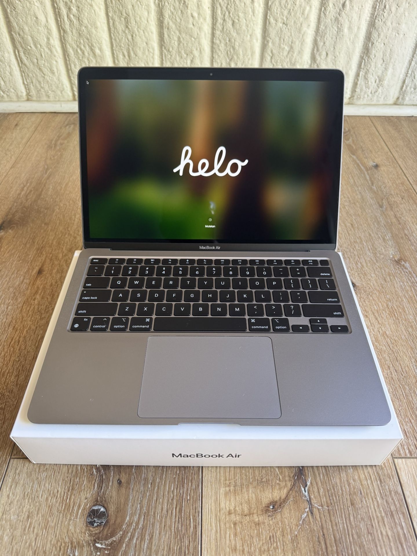 Like New MacBook Air