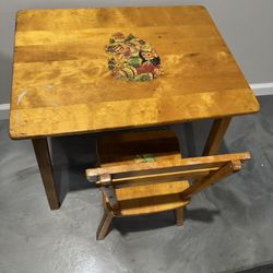 Little Kids Desk & Chair
