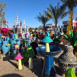 Garden Magic🐞Birdbaths,Pots,Metal Art 
Imports🌵peacocks 🦚