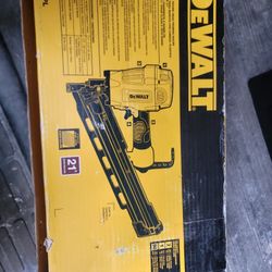 DEWALT 21° PLASTIC ROUND HEAD FRAMING NAILER NEW 