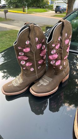 Cowgirl boots size 23-1/2 Mex 6-1/2 USA