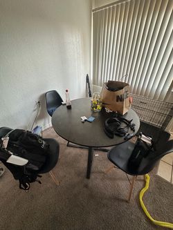 Dining room table
