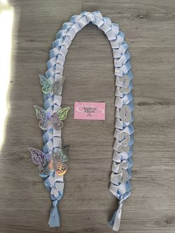 Graduation leis