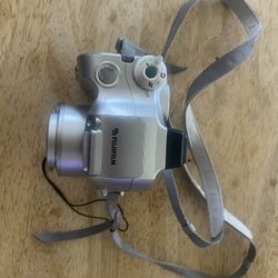 Fujifilm Fine Pix 2800 Zoom Digital Camera