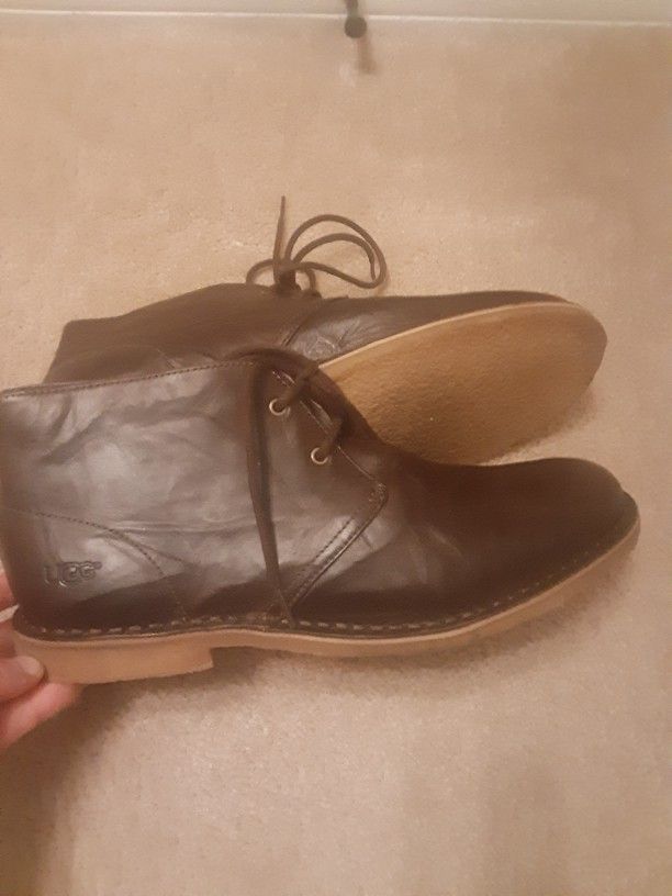 Men's Ugg Leather Boots Size 12