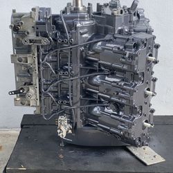 Yamaha powerhead V6 2-stroke 250Hp ox66