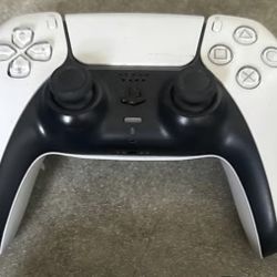 Barely used Ps5 controller 