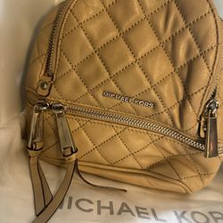 BEIGE MICHAEL KORS RHEA QUILTED LEATHER MINI BACKPACK, MINT CONDITION 