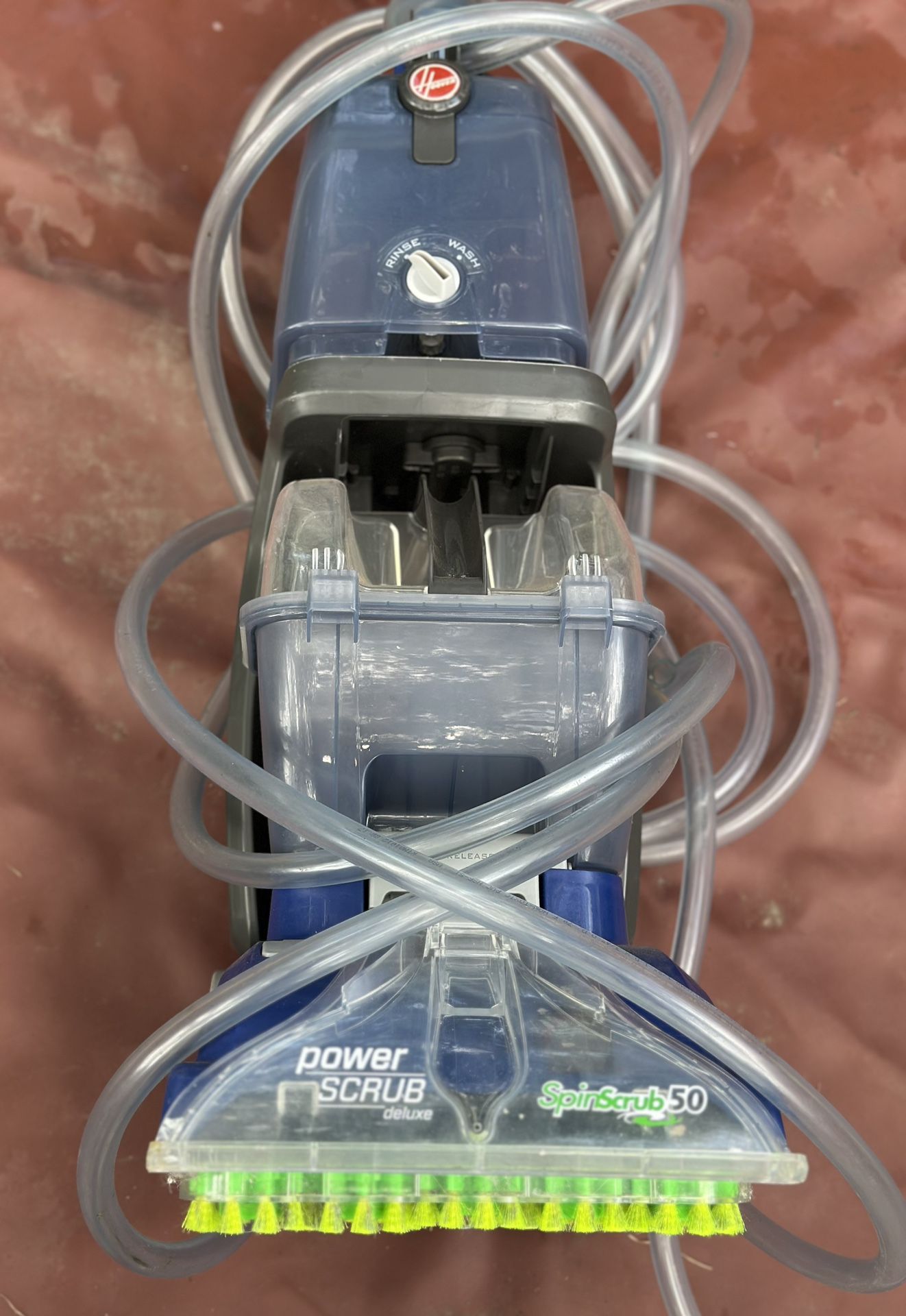 HOOVER POWERSCRUB  DELUXE CARPET CLEANER 