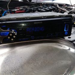 Kenwood Stereo Pandora iHeartRadio USB AUX KDC-HD458U