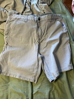 38 Men’s Volcom Shorts 