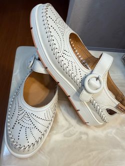 Pikolinos White Leather Mary Jane Flats