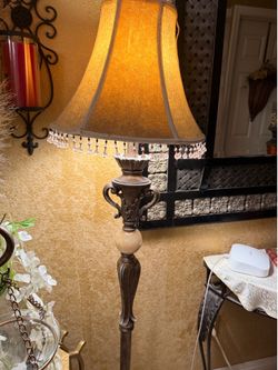 Floor lamp