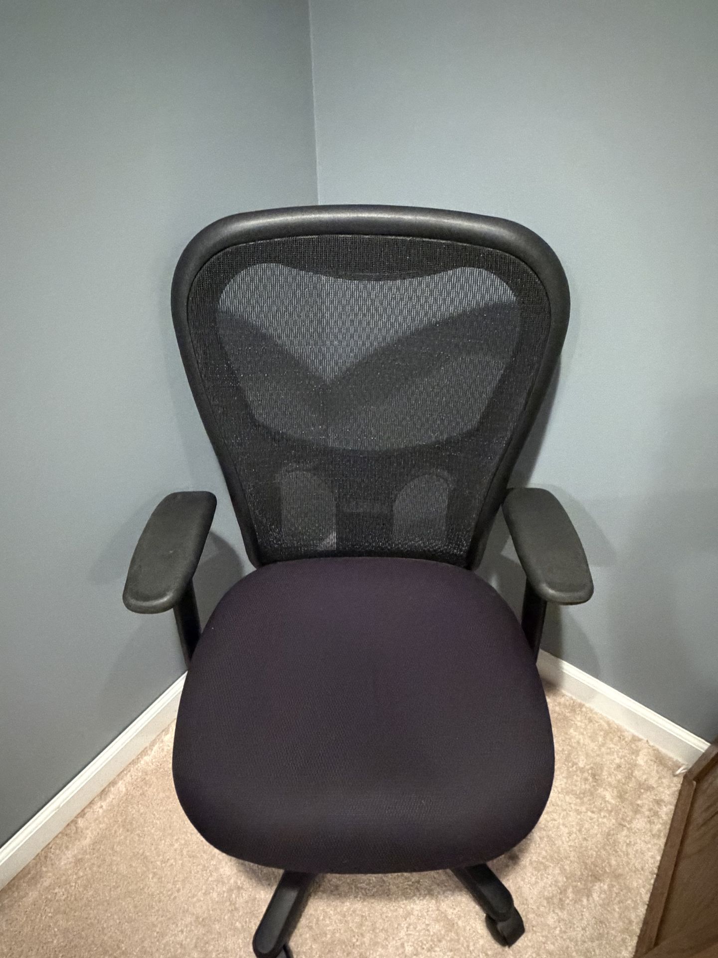 Desk chair
