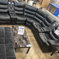 Jovi Black Sectional 