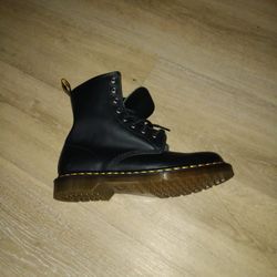 Doc Martin Boots Size Ten Men's 