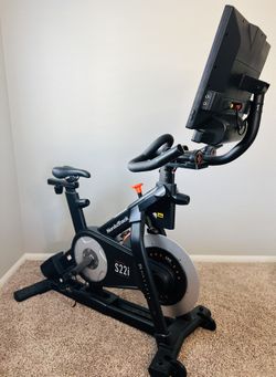 S22i Nordic Track Studio Bike