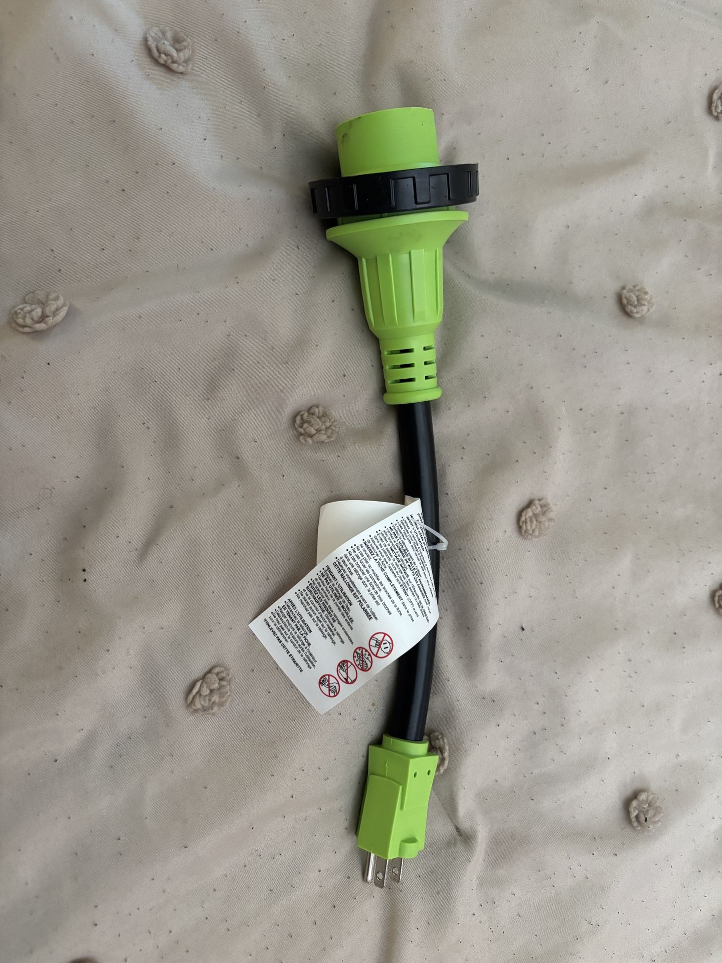 Brand New & Never Used: LeisureCords Trailer Dogbone Adapter